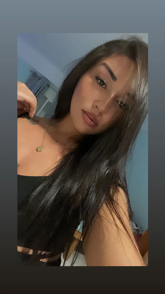 larisa's avatar
