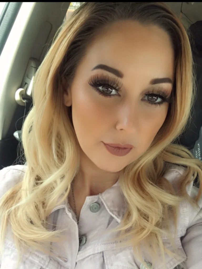 Mila Rose's avatar