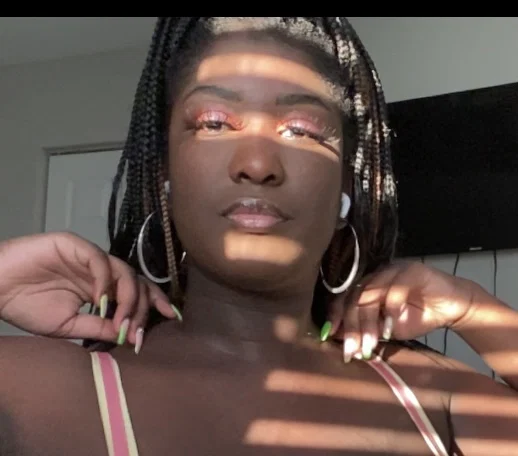 Solange B profile banner