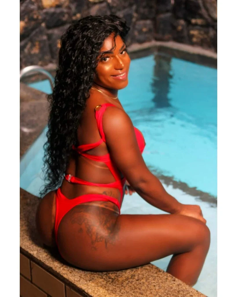 Kemily Oliveira 🍇's avatar