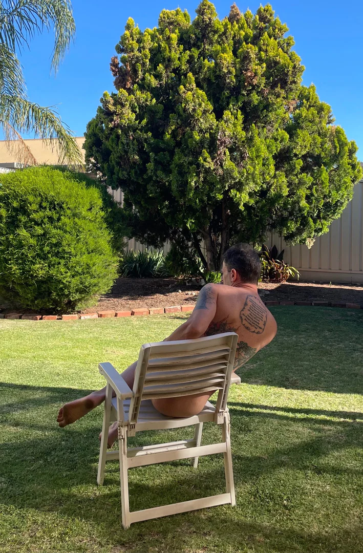 Naked Russ profile banner