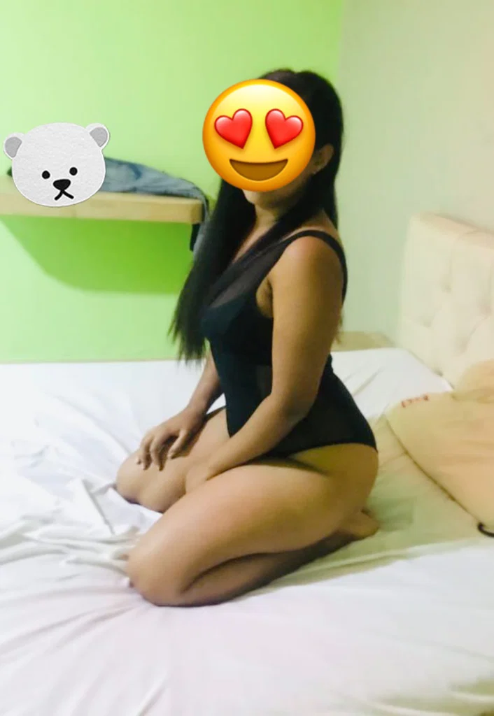 Morena 🌑🌸's avatar