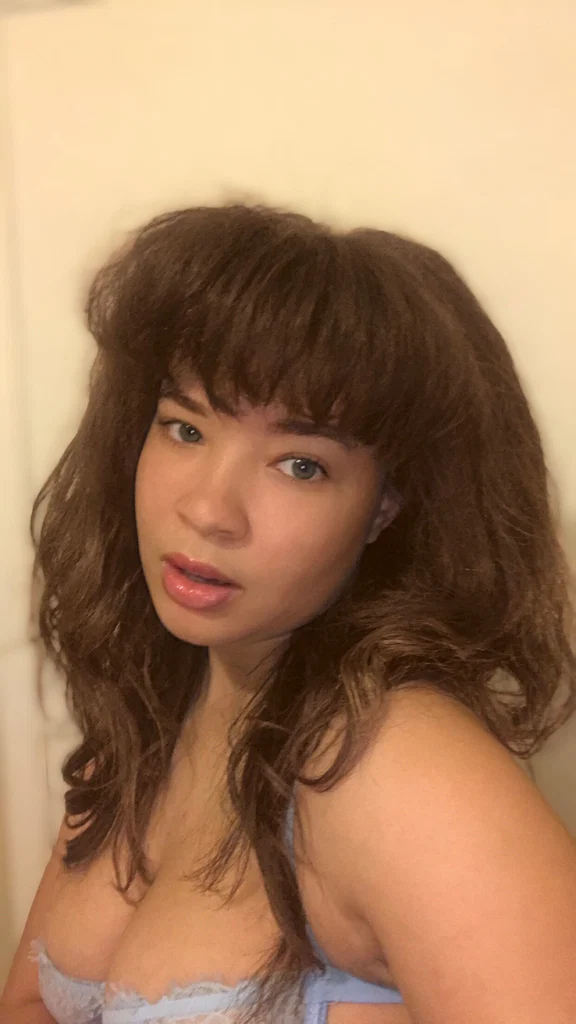 Lea Bella
