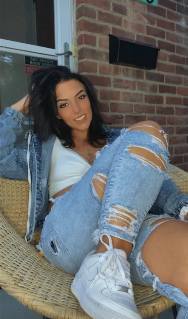 Corinnes backsdoor's avatar