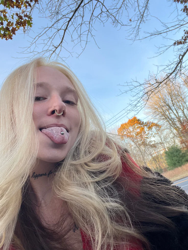 ✨ (A)LYSSA KATE ✨'s avatar