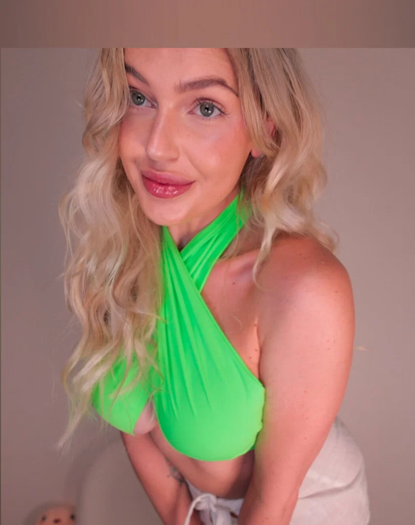 aurora angel's avatar