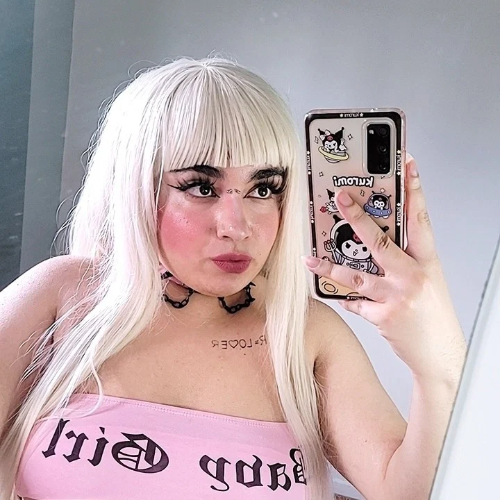 Hels free🌸's avatar