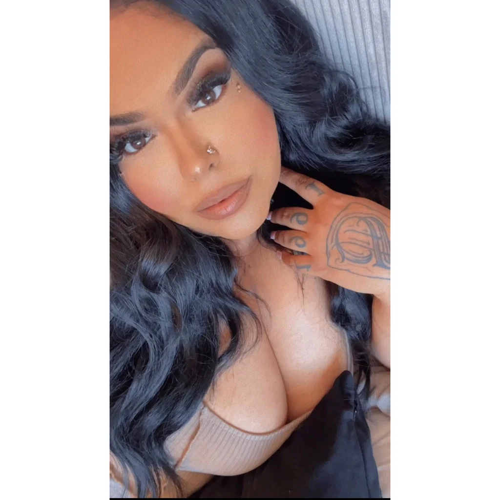 Lovely Lex. 🖤's avatar