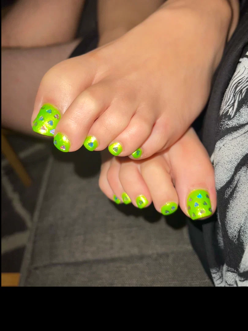 katslovelytoes profile banner