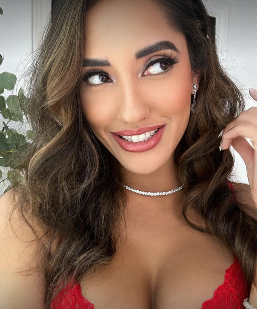 Chloe Amour TV's avatar