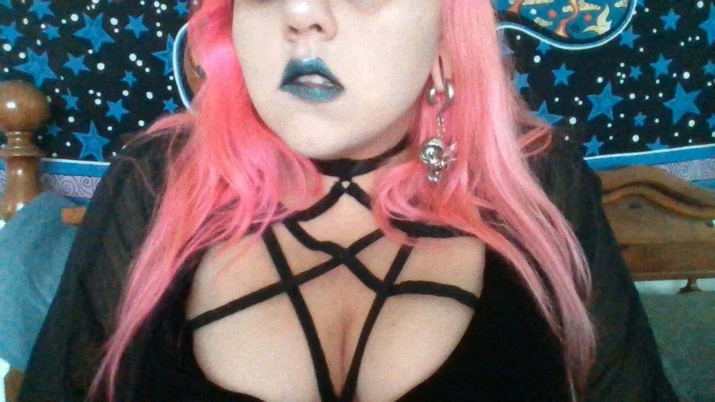 C͎E͎L͎E͎S͎T͎6͎6͎6͎'s avatar