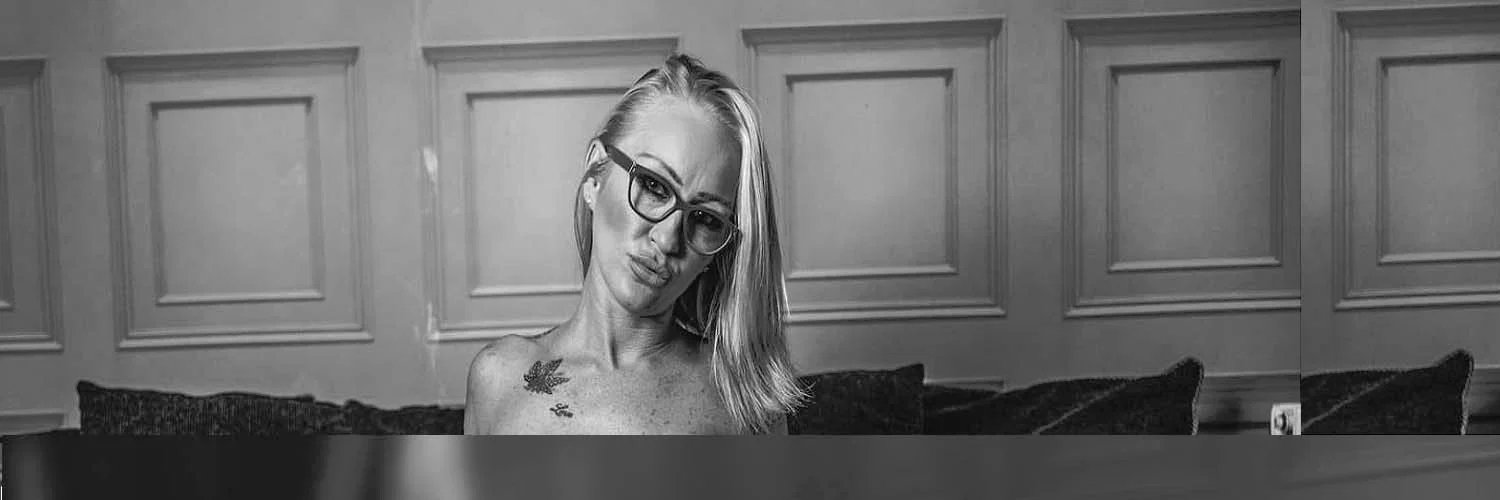 Shy_blondebabe profile banner