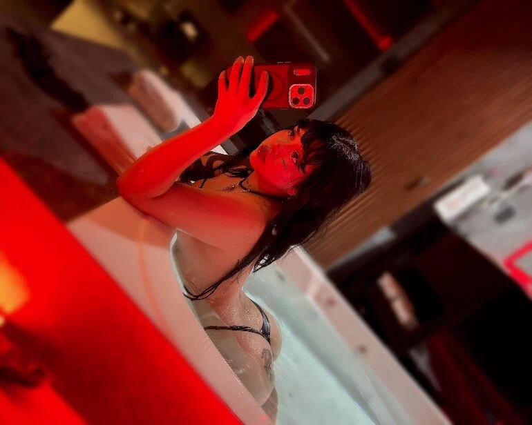 𝖄𝖆𝖒𝖎 𝖈𝖆𝖇𝖗𝖊𝖗𝖆𝖆🍒