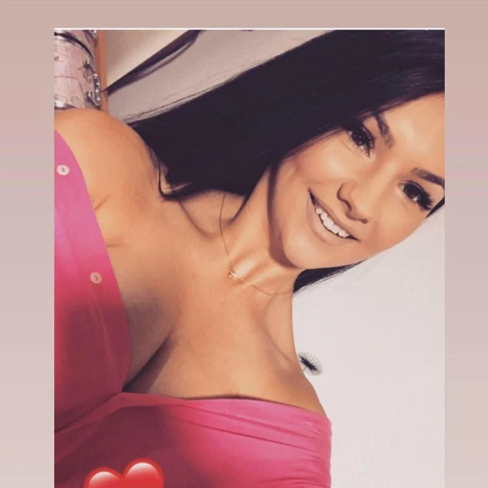 🍒   🍒   Julia   🍒  🍒's avatar