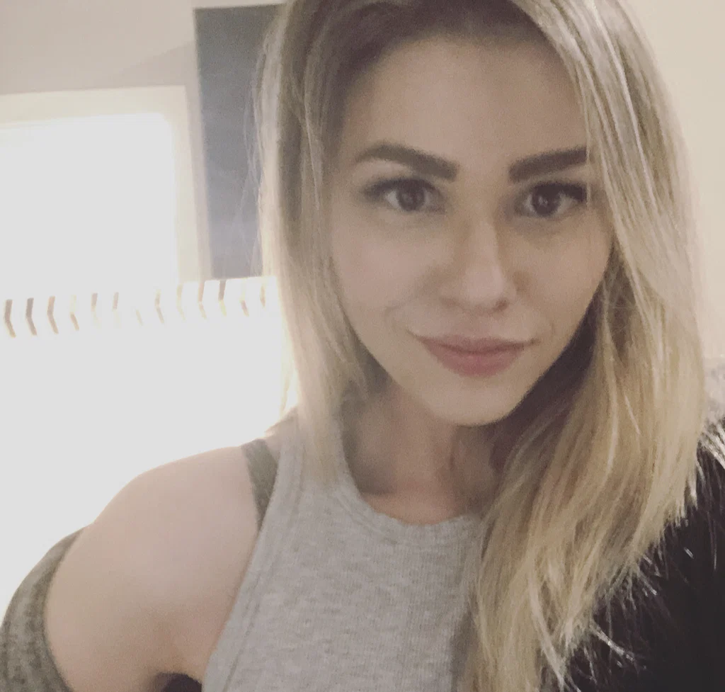 Madame Myela's avatar
