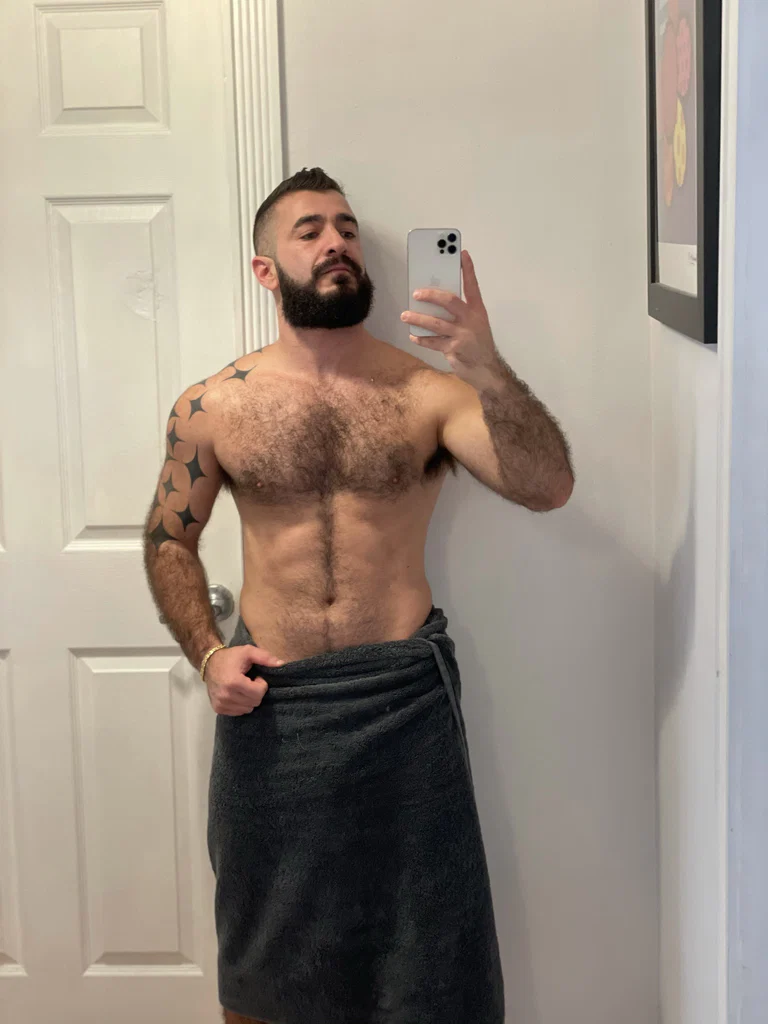 HotHairyGuy's avatar