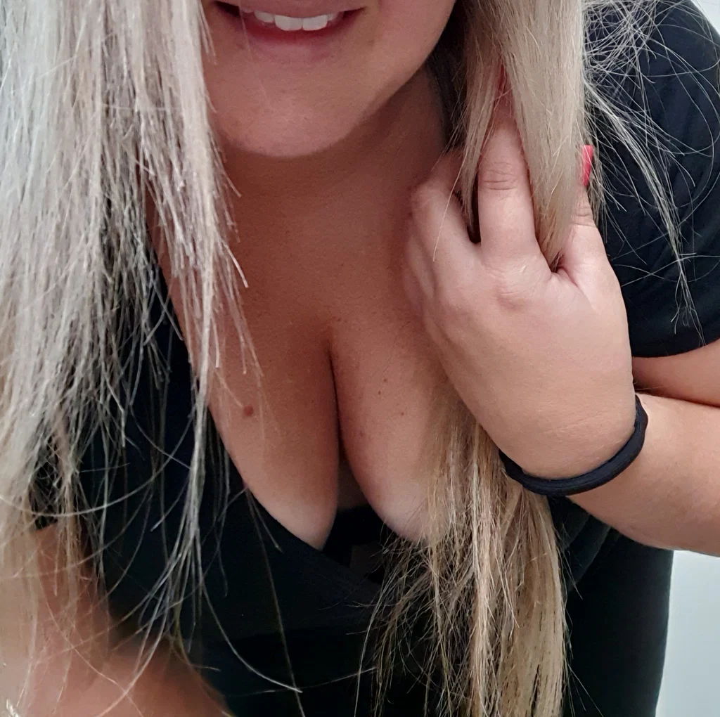 💋Juicy Jenn 💋 FREE 🍑🔝3.6%💦😺's avatar