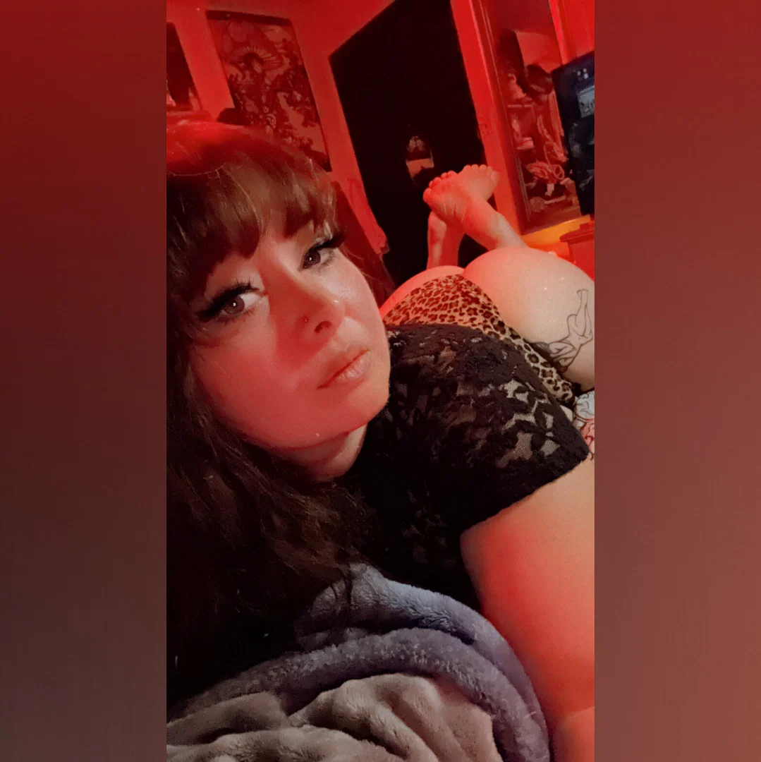LaceBratt profile banner