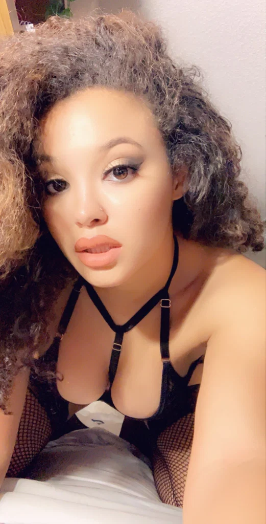 𝓟𝓻𝓲𝓷𝓬𝓮𝓼𝓼 𝓐𝓶𝓫𝓮𝓻🍒✨'s avatar
