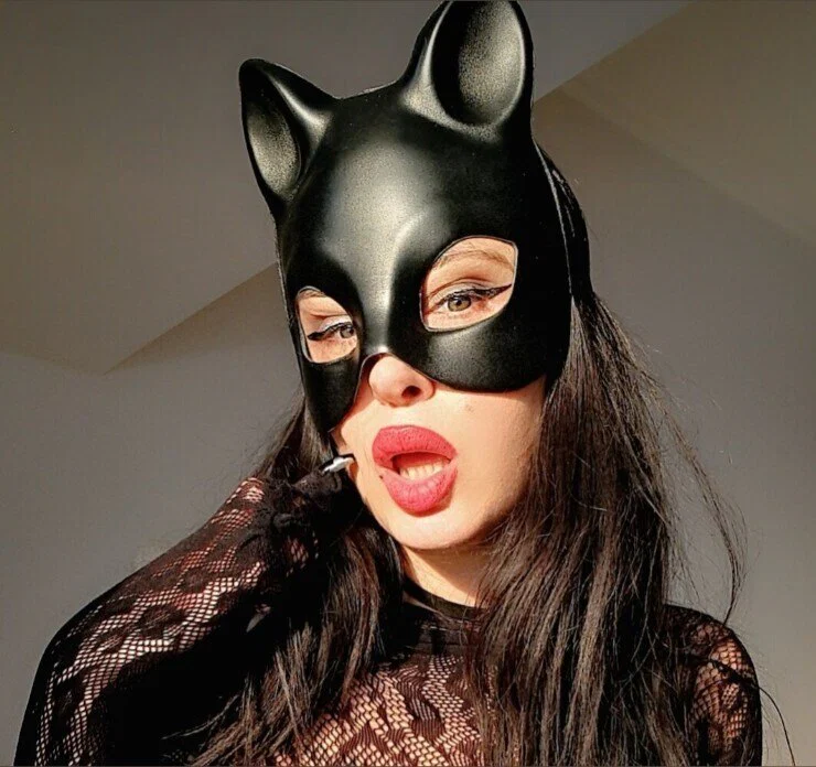 🍓Ms.Cat🐈‍⬛'s avatar
