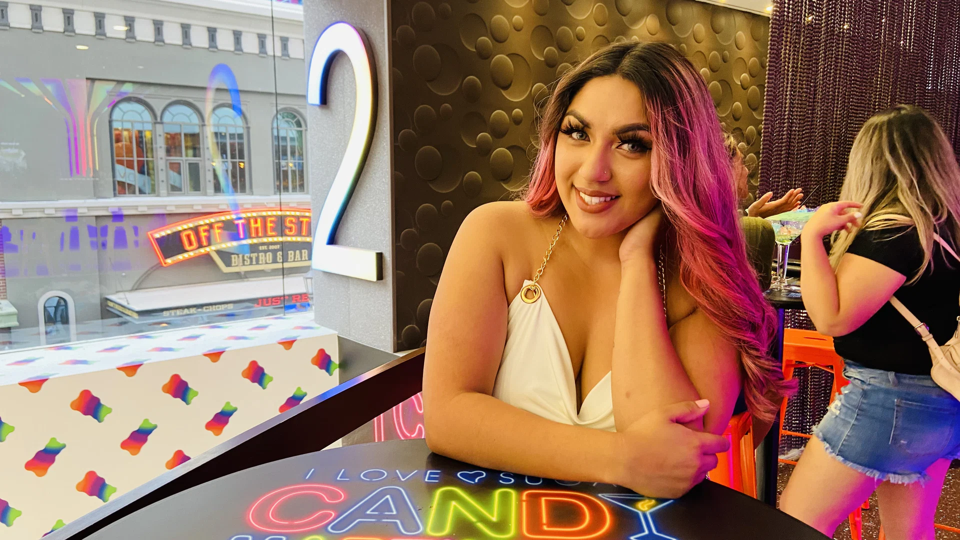 Valentina profile banner