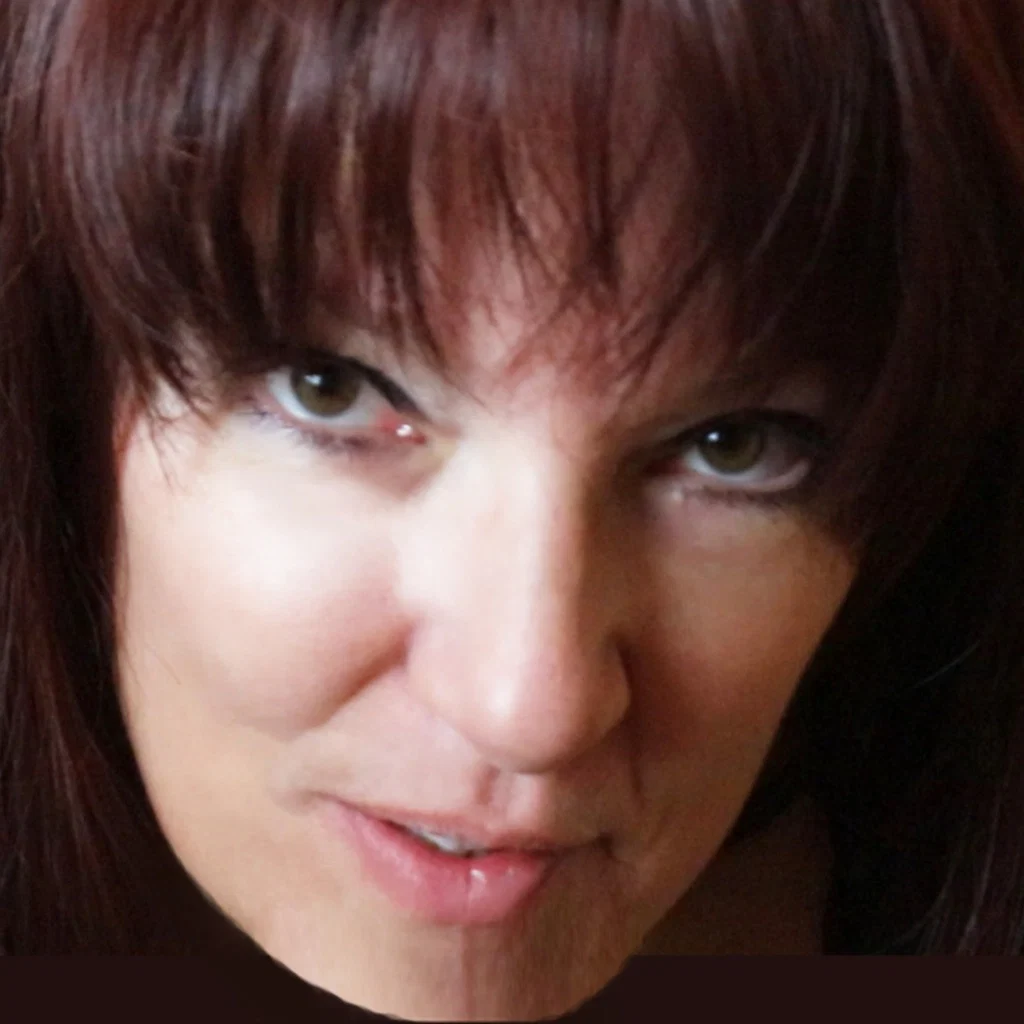 Soccer Mom Hotwife - FREE's avatar