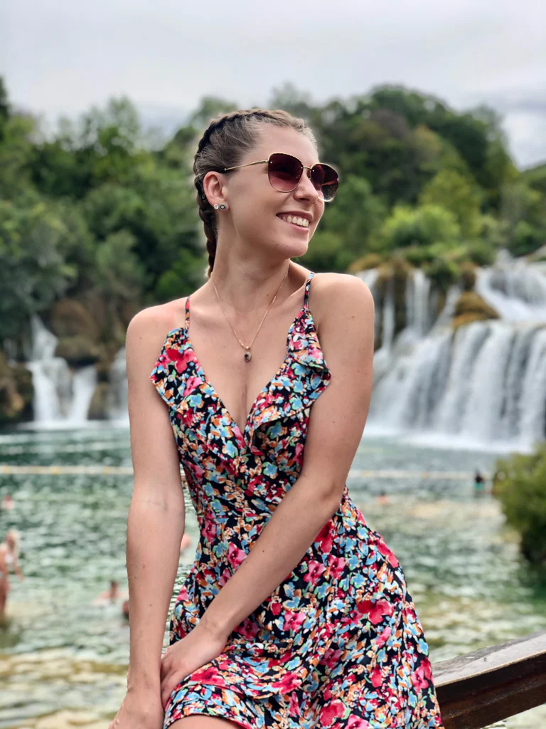 Vira Fert's avatar