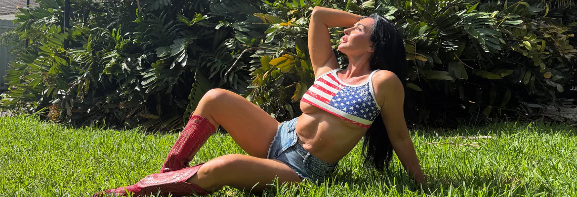 Naomi profile banner