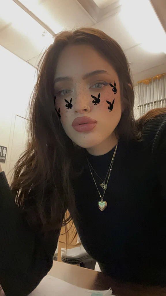 🖤🤍🖤