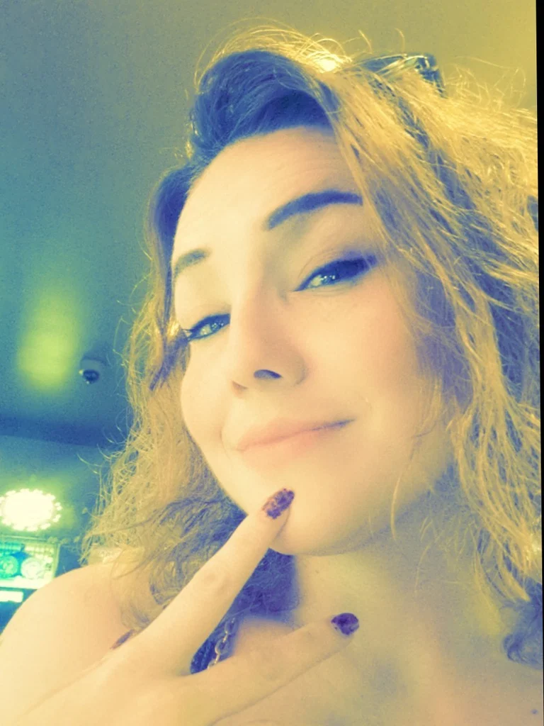 TemptedbyTessa's avatar