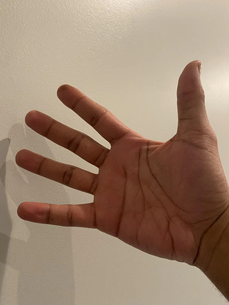 HAND FULL OF 🍑