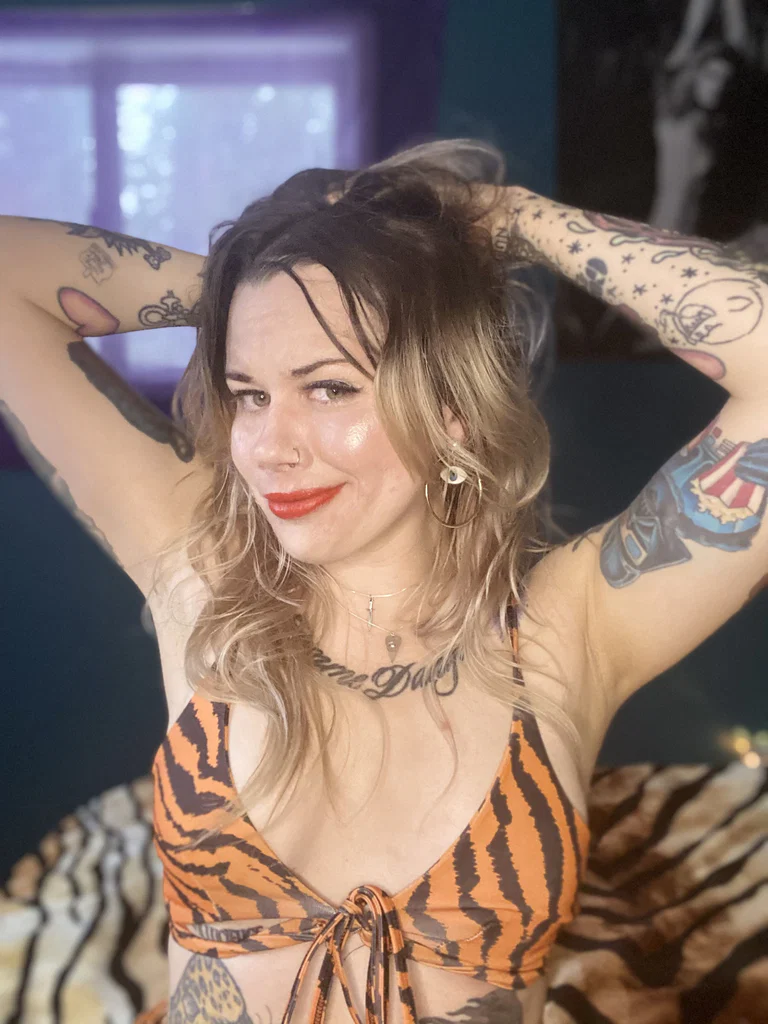Suzi Cheeks's avatar