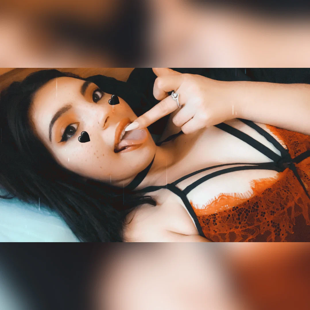 Roxx🥰 profile banner