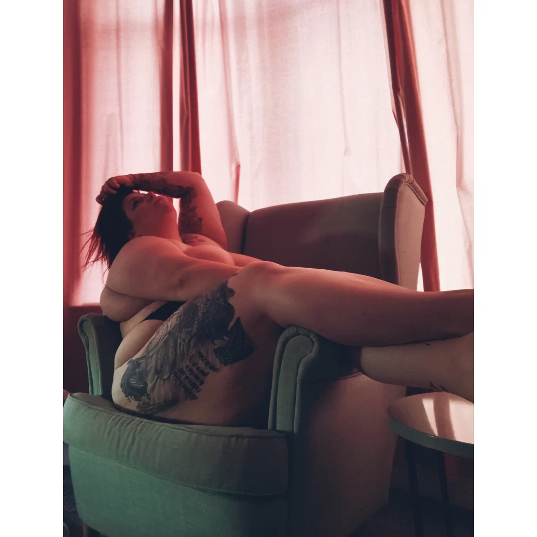 Jeanie profile banner