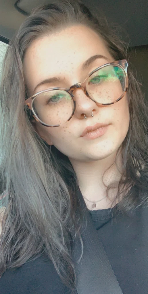 Colie Bee's avatar