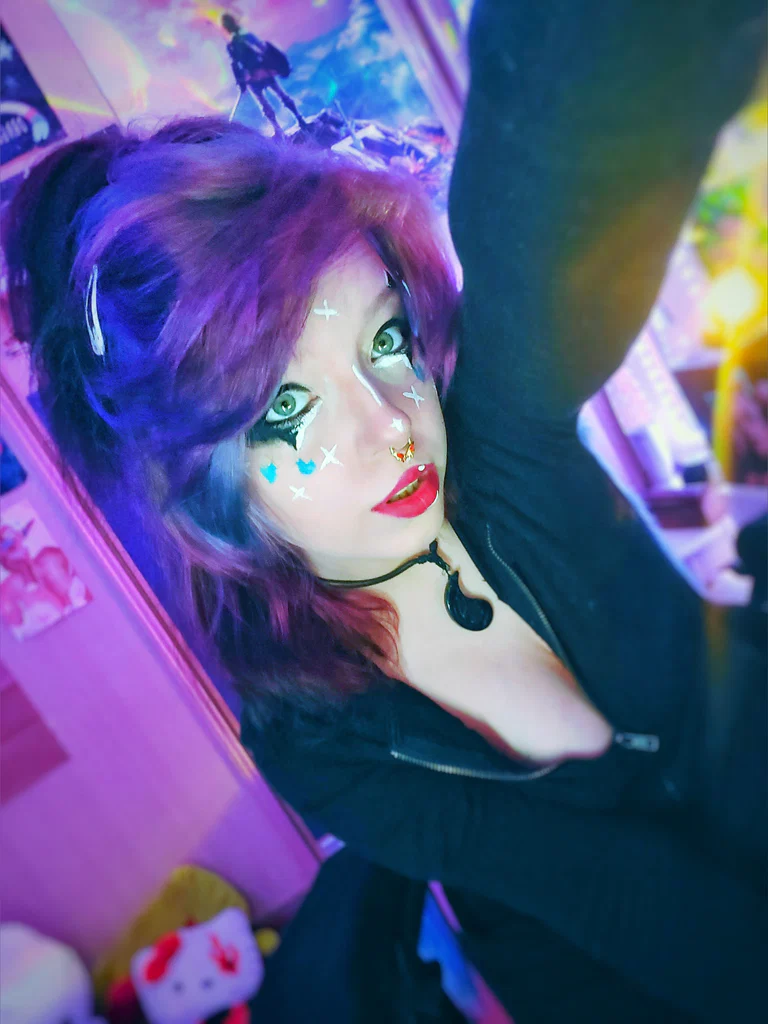 Lilac Lychee's avatar