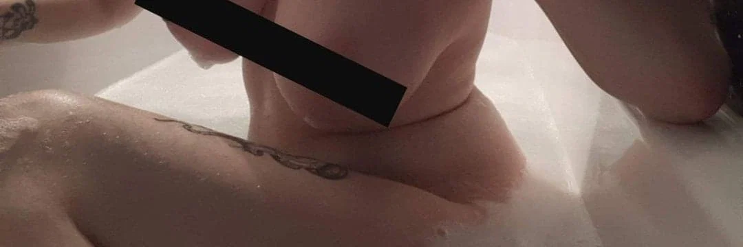 Beanie🌸 profile banner