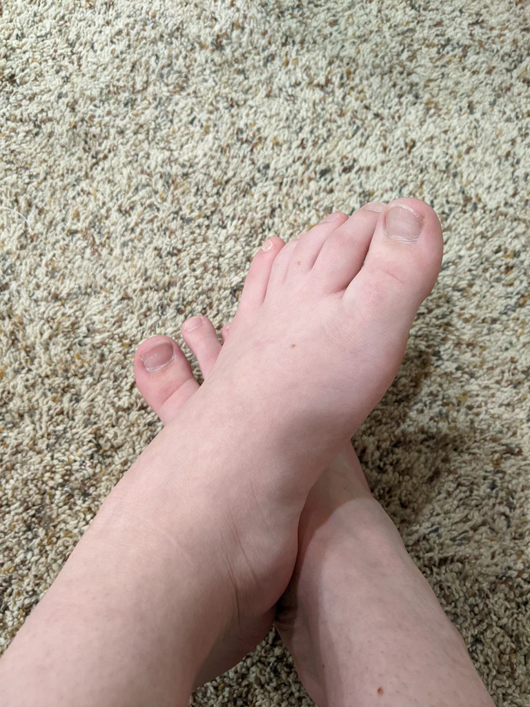 Feetured