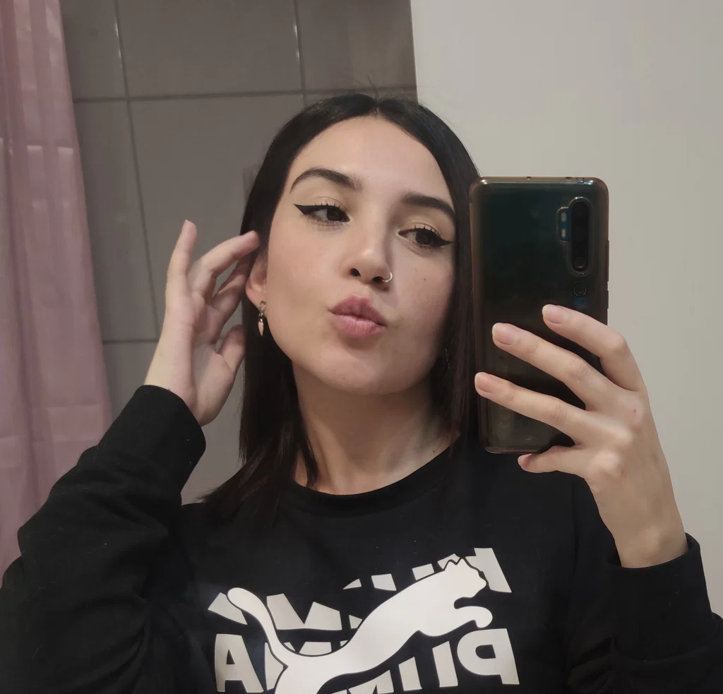Cami's avatar