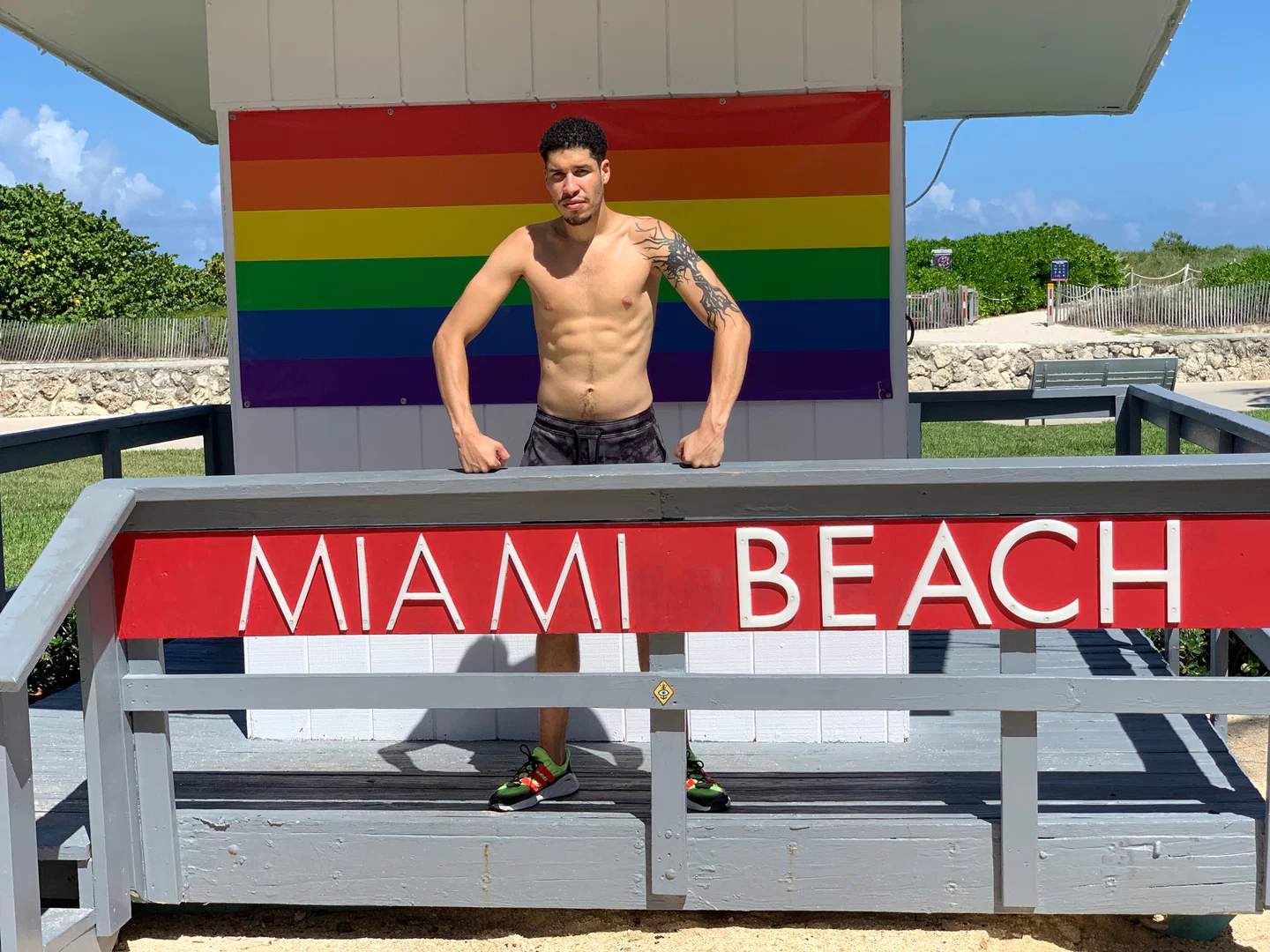 Jay Roman profile banner