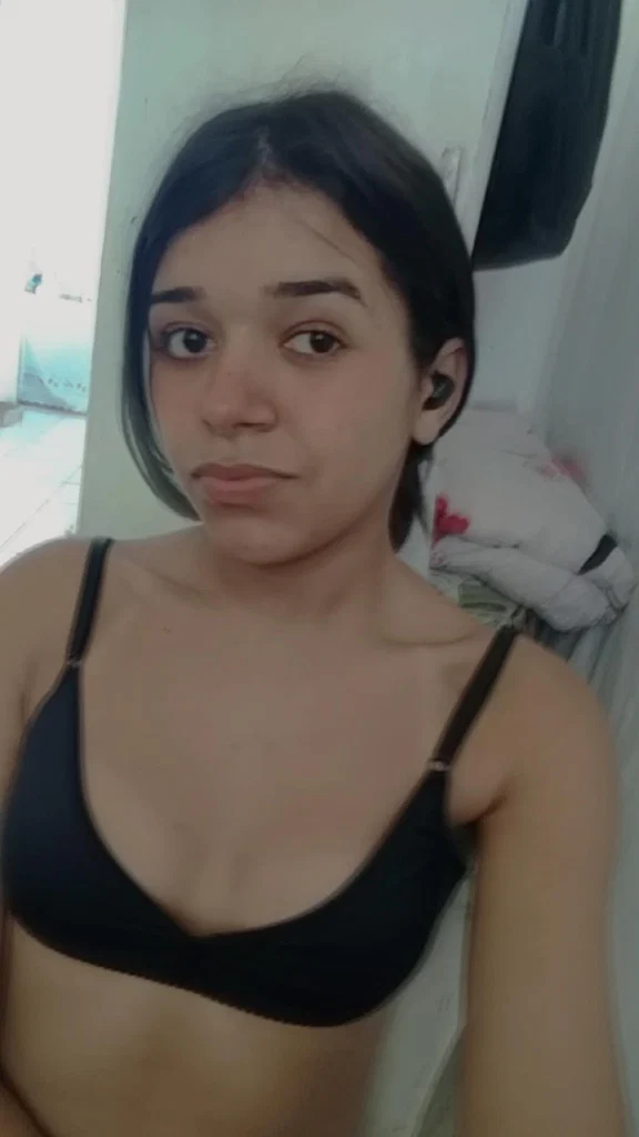 Emanuelly's avatar