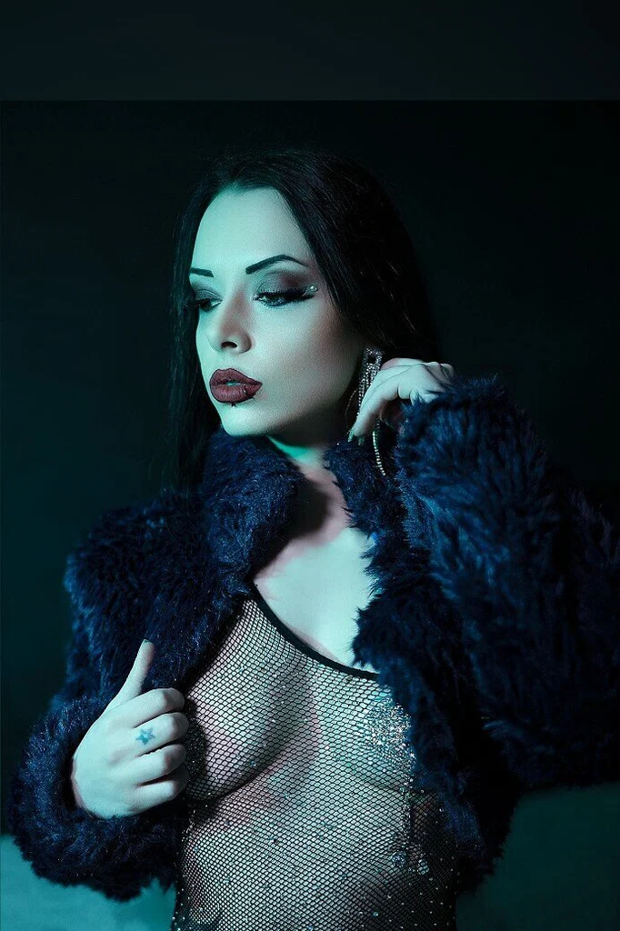 🕷️ 𝕷𝖆𝖉𝖞 𝕺𝖇𝖘𝖈𝖚𝖗𝖊 🕸️'s avatar
