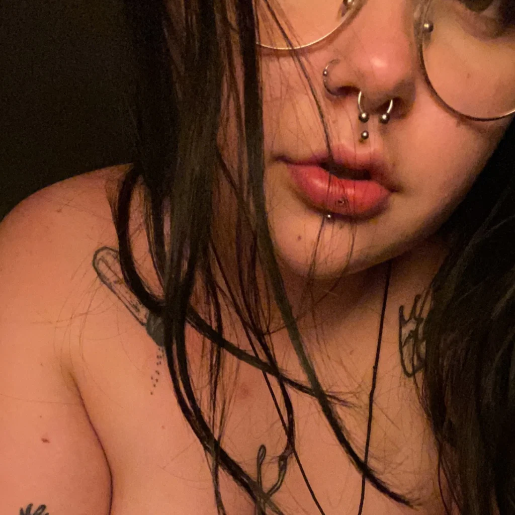 ･ﾟ:* ✧ elliott marie graves ✧:*･ﾟ's avatar