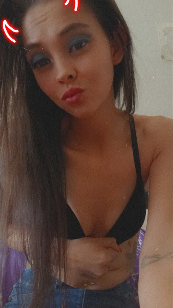 Your Lil Pocket Pussy's avatar