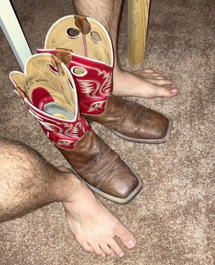 Sir James 🤠's avatar