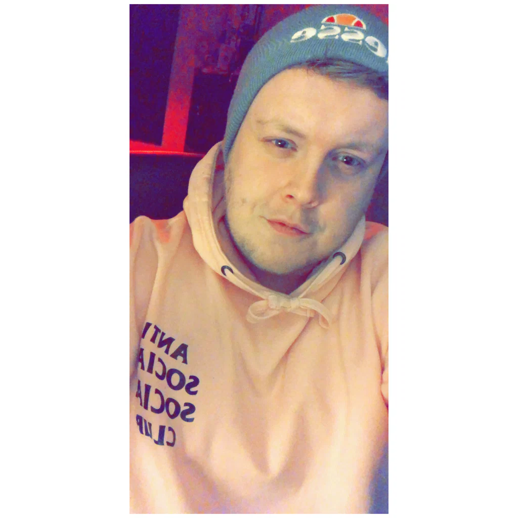 LewLew's avatar