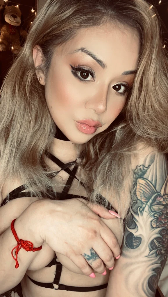 China Exclux's avatar