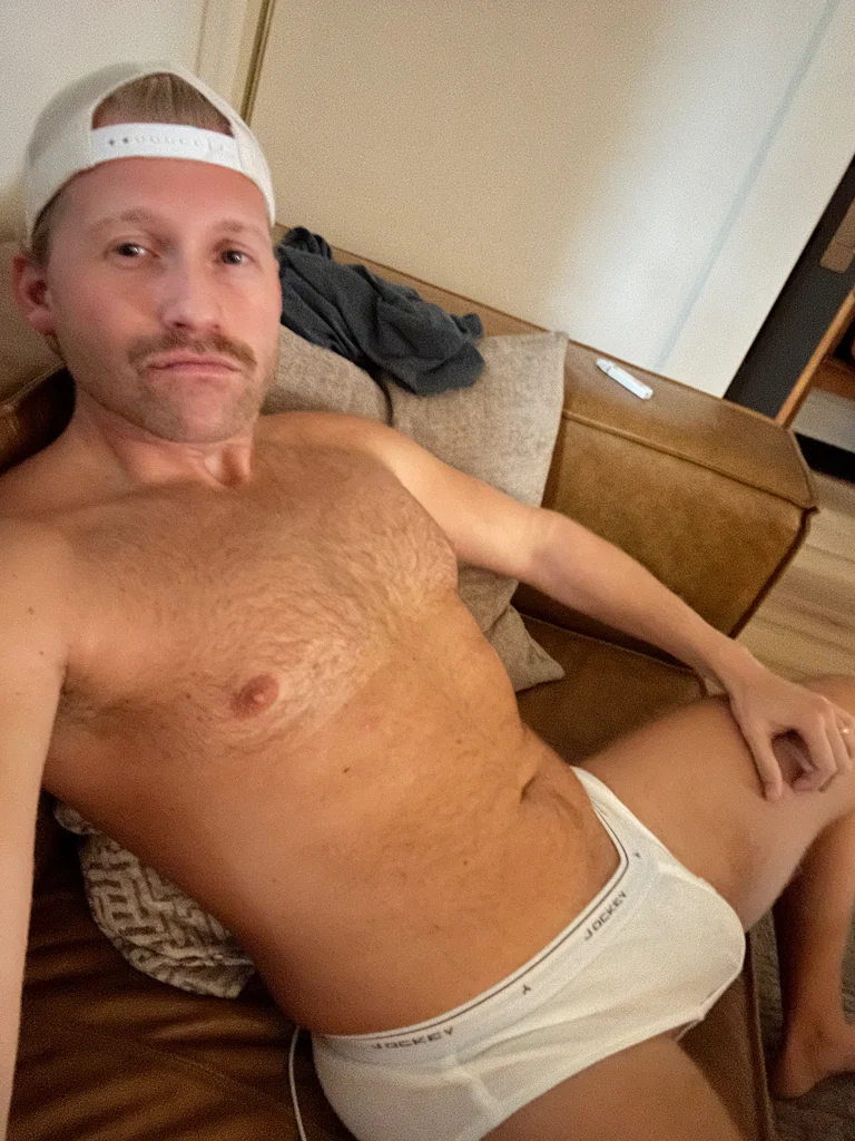 Blonde Bator Boy's avatar