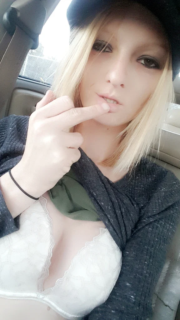 Lizzy's avatar