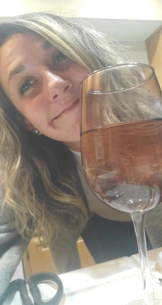 Adela jane's avatar